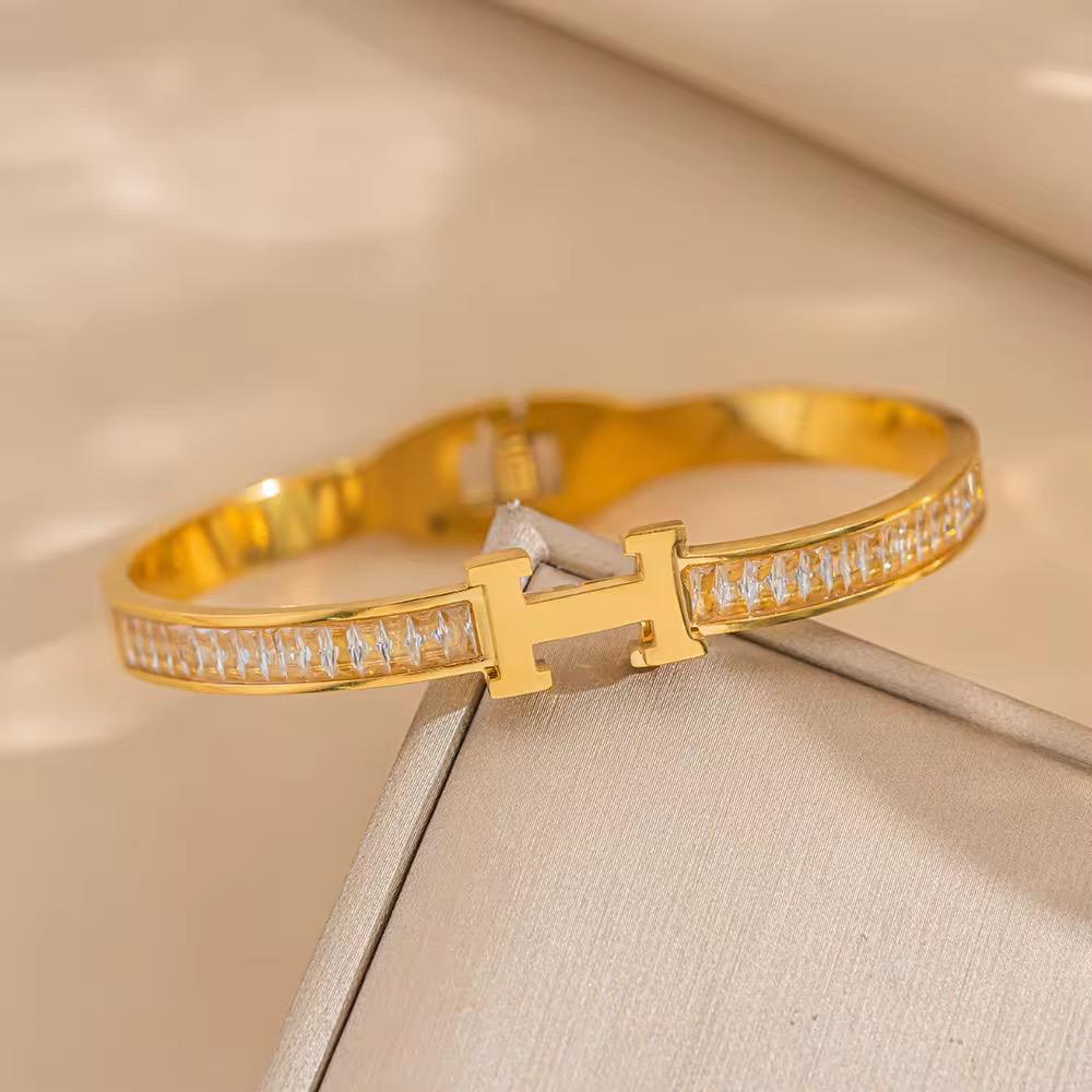 18K Gold Plated Bracelet Bangle