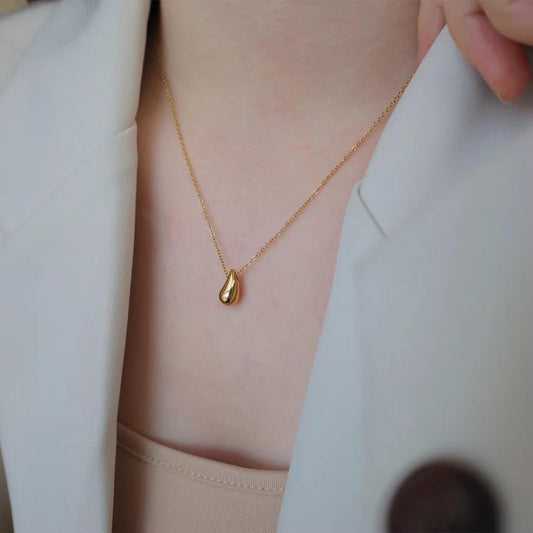 Gold Drop Pendant Necklace