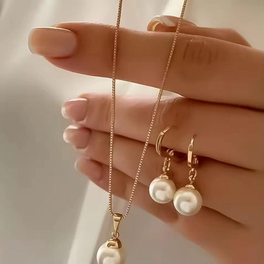Elegant Delicate Pearl Necklace Earring Set