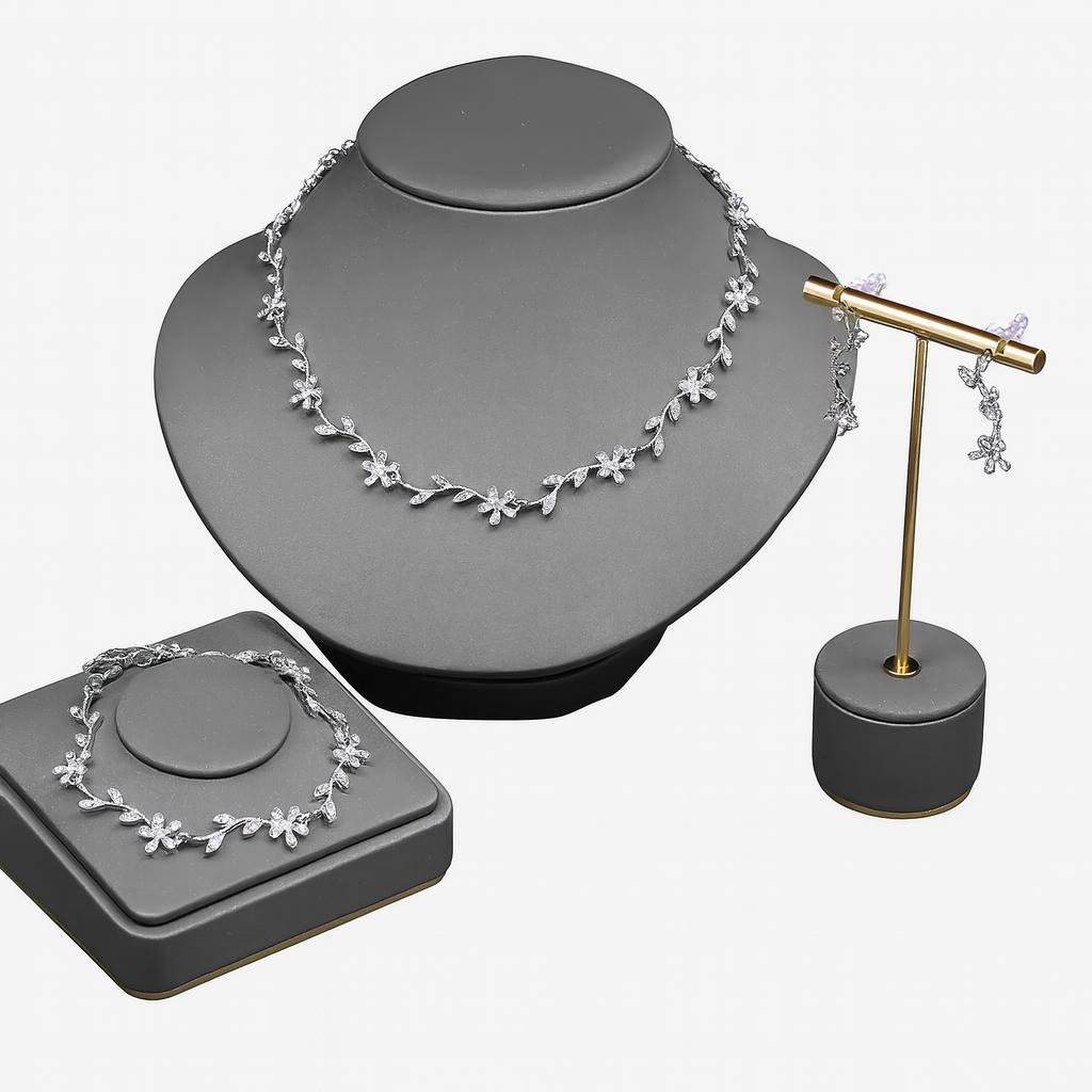 Luxury 4-Piece Set Light Fashionable Diamond Leaves Necklace
