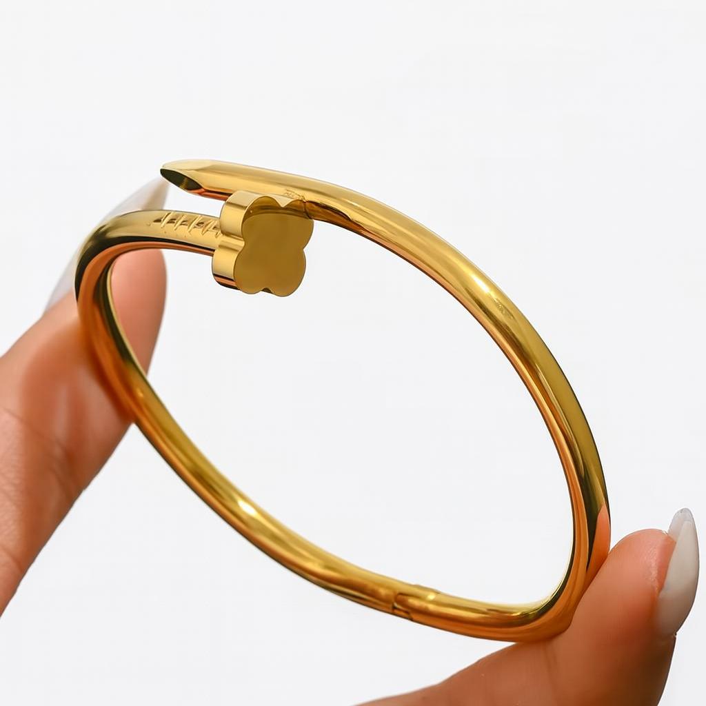 18K Gold Plated Bracelet Wild Fashion Bangle