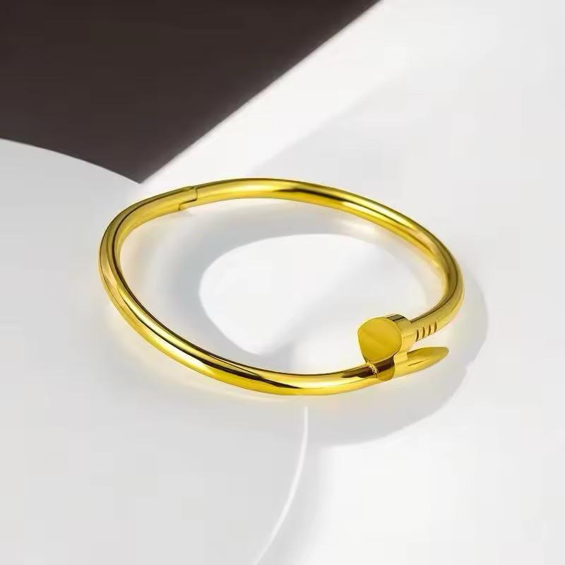 18K Gold Plated Bracelet Wild Fashion Bangle